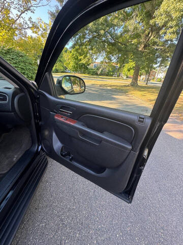 2011 Chevrolet Suburban LT