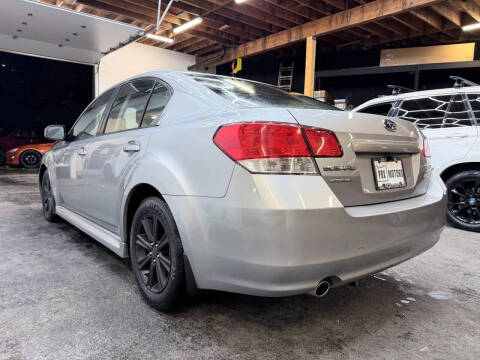 2010 Subaru Legacy 2.5i Premium