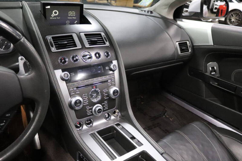 2013 Aston Martin DB9 Volante