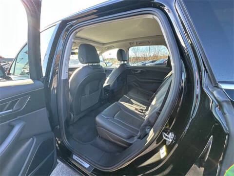 2023 Audi Q7 quattro Premium Plus 55 TFSI