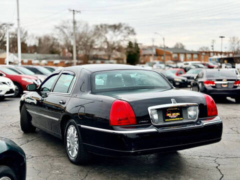 2008 Lincoln Town Car Signature Limited