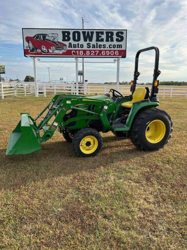 2022 John Deere 3025E for sale at BOWERS AUTO SALES in Mounds OK