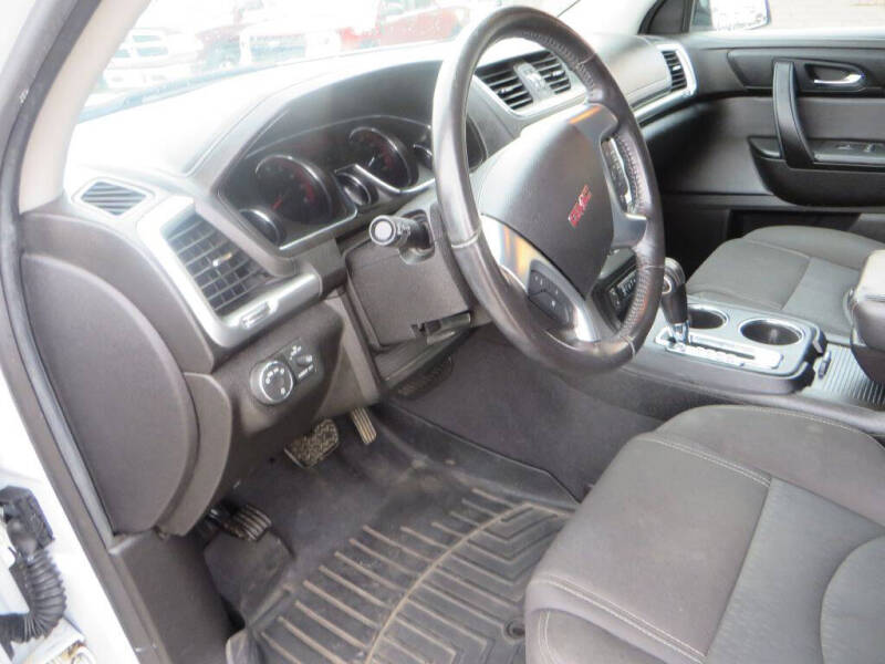 2016 GMC Acadia SLE-2