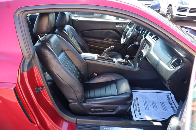 2011 Ford Mustang GT Premium