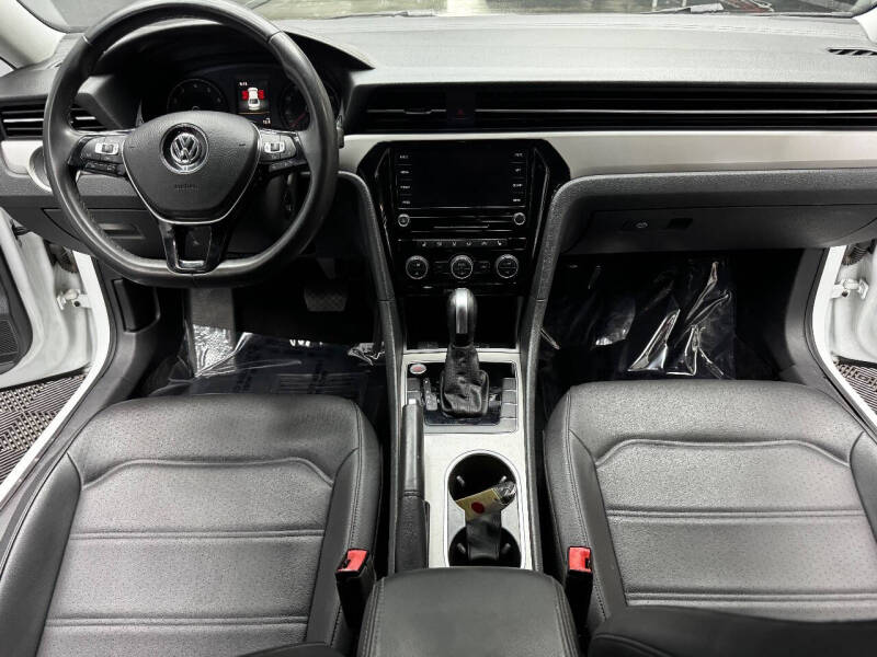 2021 Volkswagen Passat SE