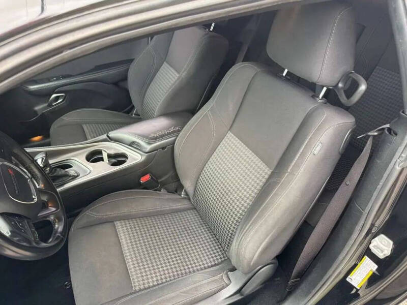 2019 Dodge Challenger SXT