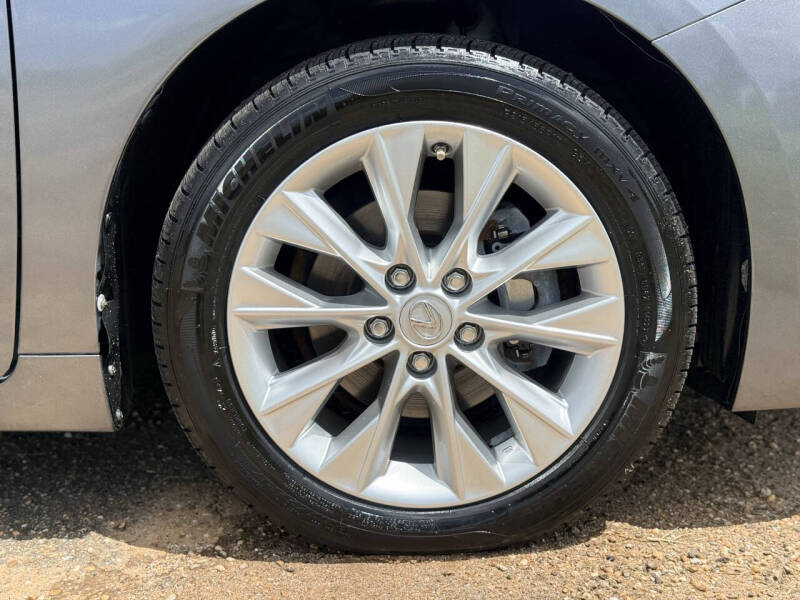 2013 Lexus ES 300h
