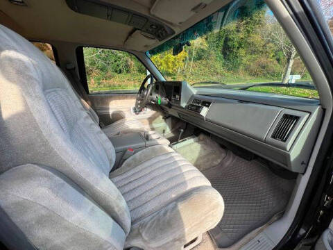 1993 GMC Suburban K2500