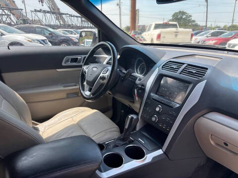 2011 Ford Explorer XLT