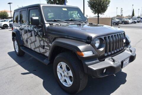 2019 Jeep Wrangler Unlimited for sale at DIAMOND VALLEY HONDA in Hemet CA