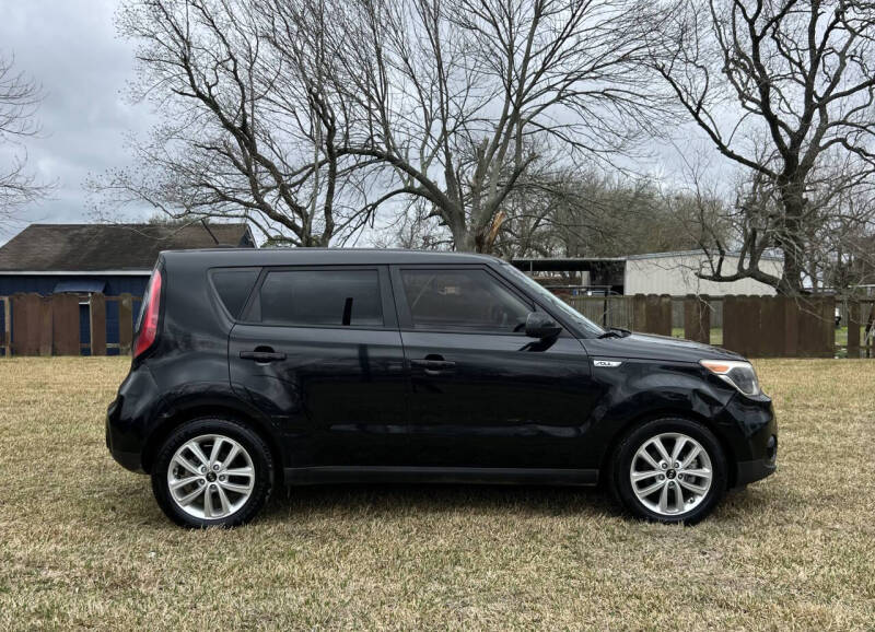 2019 Kia Soul +
