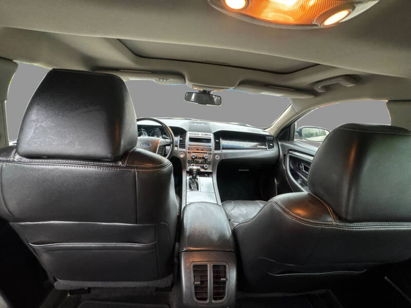 2011 Ford Taurus Limited