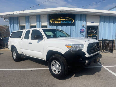 2018 Toyota Tacoma for sale at Freeland LLC in Waukesha WI