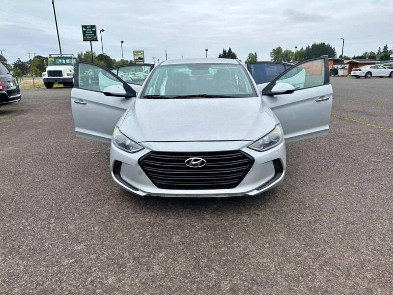 2017 Hyundai Elantra SE photo 11