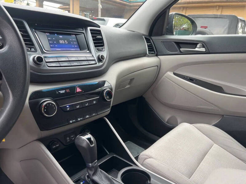 2018 Hyundai Tucson SE