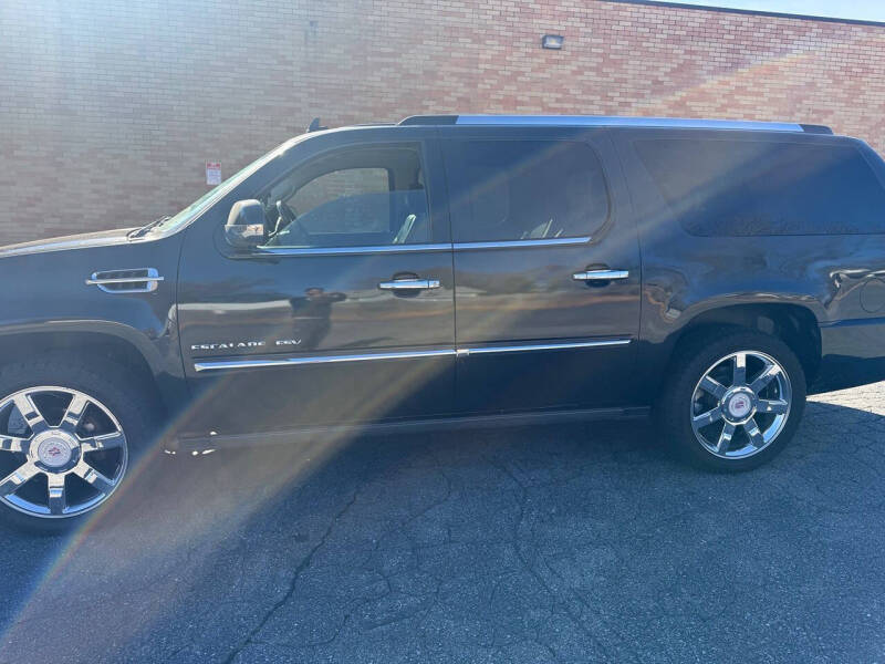 2011 Cadillac Escalade ESV Premium