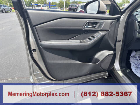 2025 Nissan Rogue Platinum