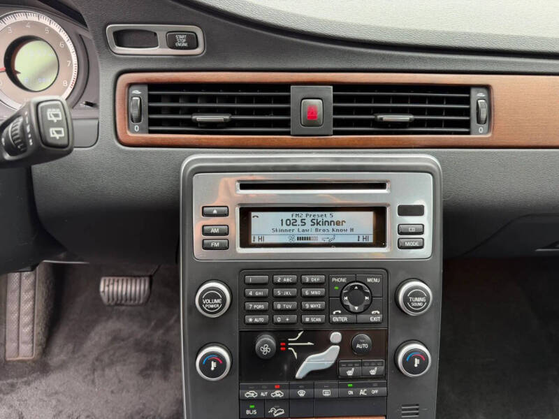 2011 Volvo XC70 3.2