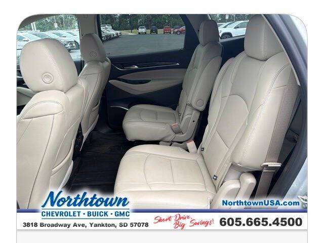 2021 Buick Enclave Essence