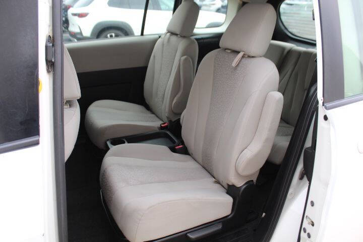 2012 Mazda MAZDA5 Sport