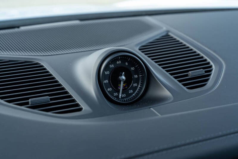 2025 Porsche Cayenne GTS Coupe