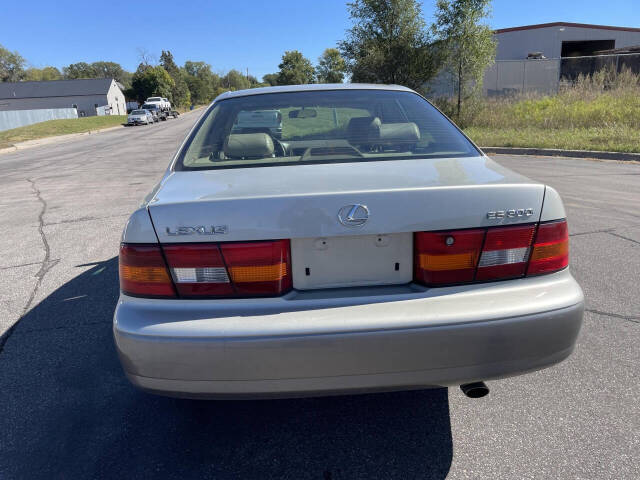 1999 Lexus ES 300 for sale at Twin Cities Auctions in Elk River, MN