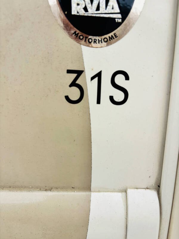 2017 Thor Motor Coach Hurricane 31S