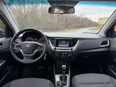2019 Hyundai Accent SE