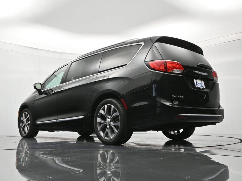 2017 Chrysler Pacifica Limited
