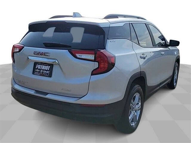 2022 GMC Terrain SLE