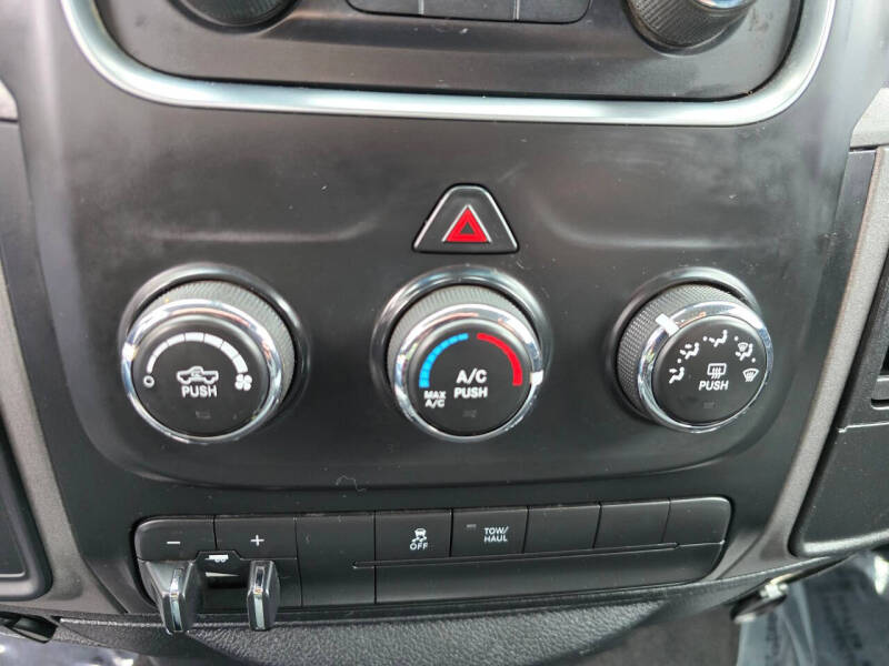 2017 RAM 1500 Express