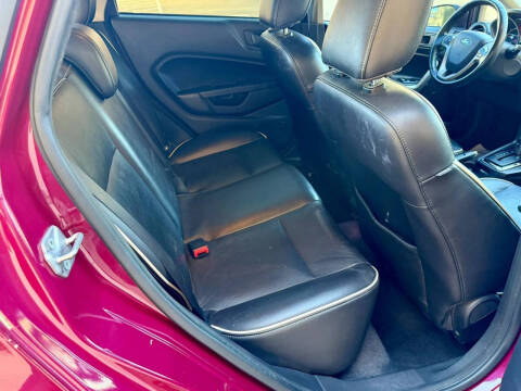 2011 Ford Fiesta SES