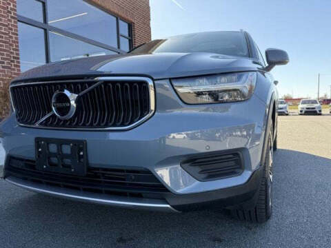 2020 Volvo XC40 T5 Momentum