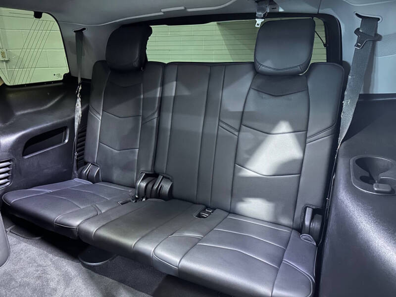 2018 Cadillac Escalade Luxury