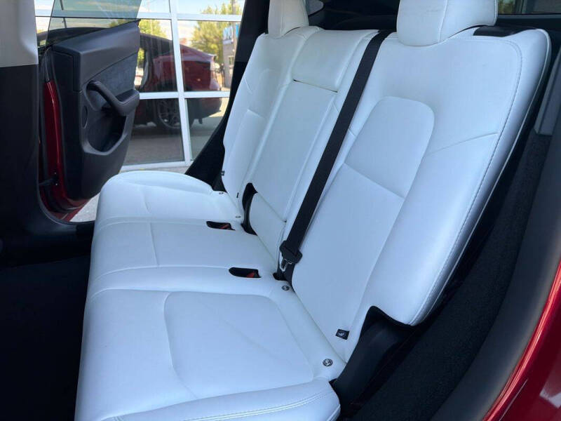 2025 Tesla Model Y Long Range