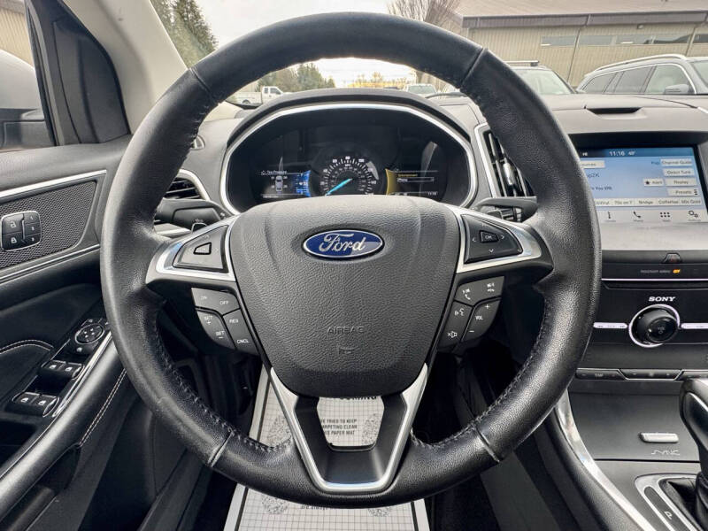 2016 Ford Edge Titanium
