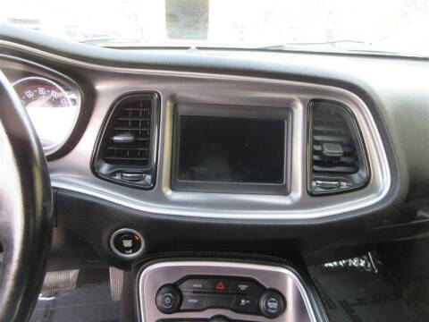 2022 Dodge Challenger SXT