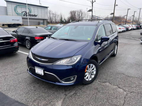 2018 Chrysler Pacifica for sale at Bavarian Auto Gallery in Bayonne NJ