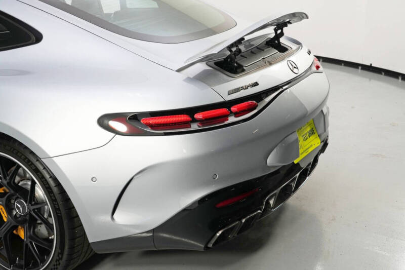 2024 Mercedes-Benz AMG GT 63