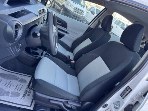 2012 Toyota Prius c Three
