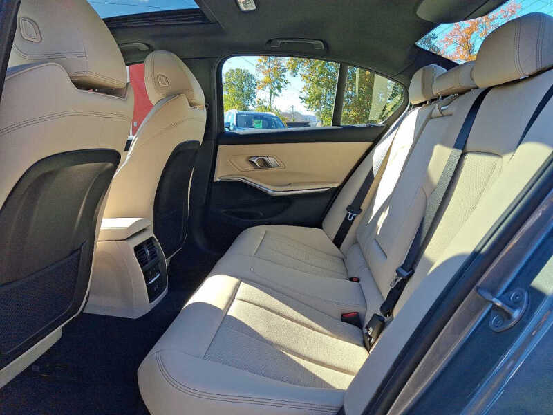 2023 BMW 3 Series 330i xDrive