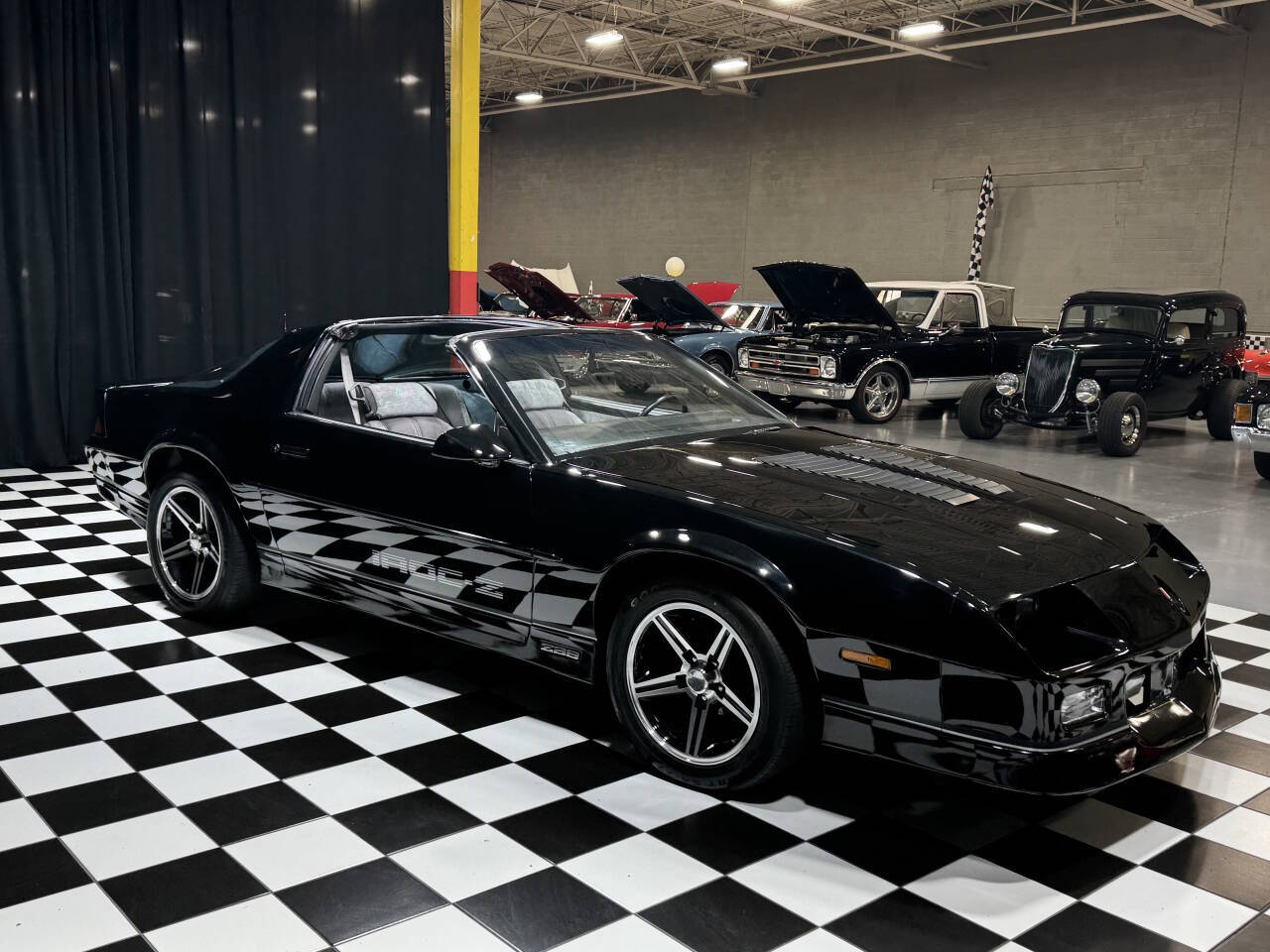 1986 Chevrolet Camaro 13