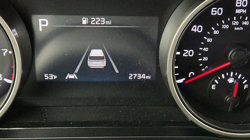 2024 Kia Carnival EX