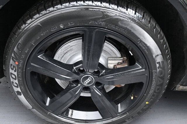 2019 Audi e-tron quattro Prestige