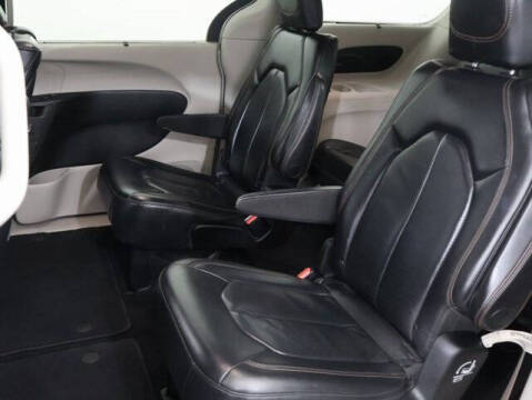 2018 Chrysler Pacifica Touring L Plus