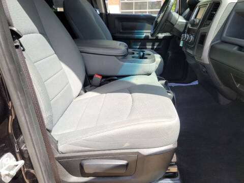 2017 RAM 1500 Express