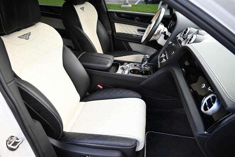 2019 Bentley Bentayga 5