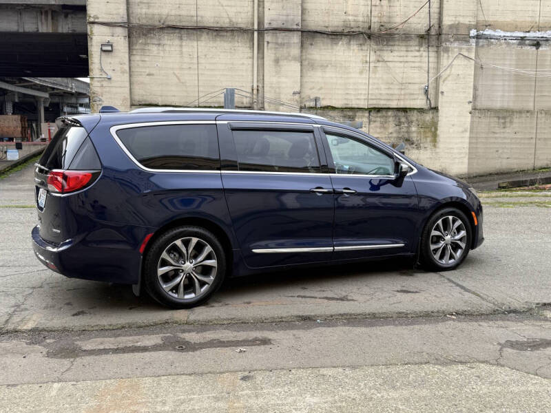 2017 Chrysler Pacifica Limited