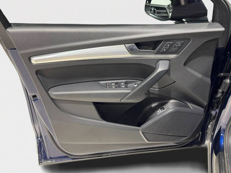 2020 Audi Q5 quattro Titanium Premium 45 TFSI