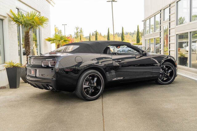 2011 Chevrolet Camaro 16